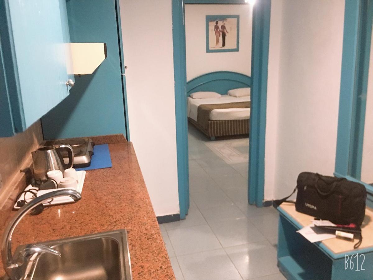 Lilly Land Resort Chalets Hurghada Bagian luar foto