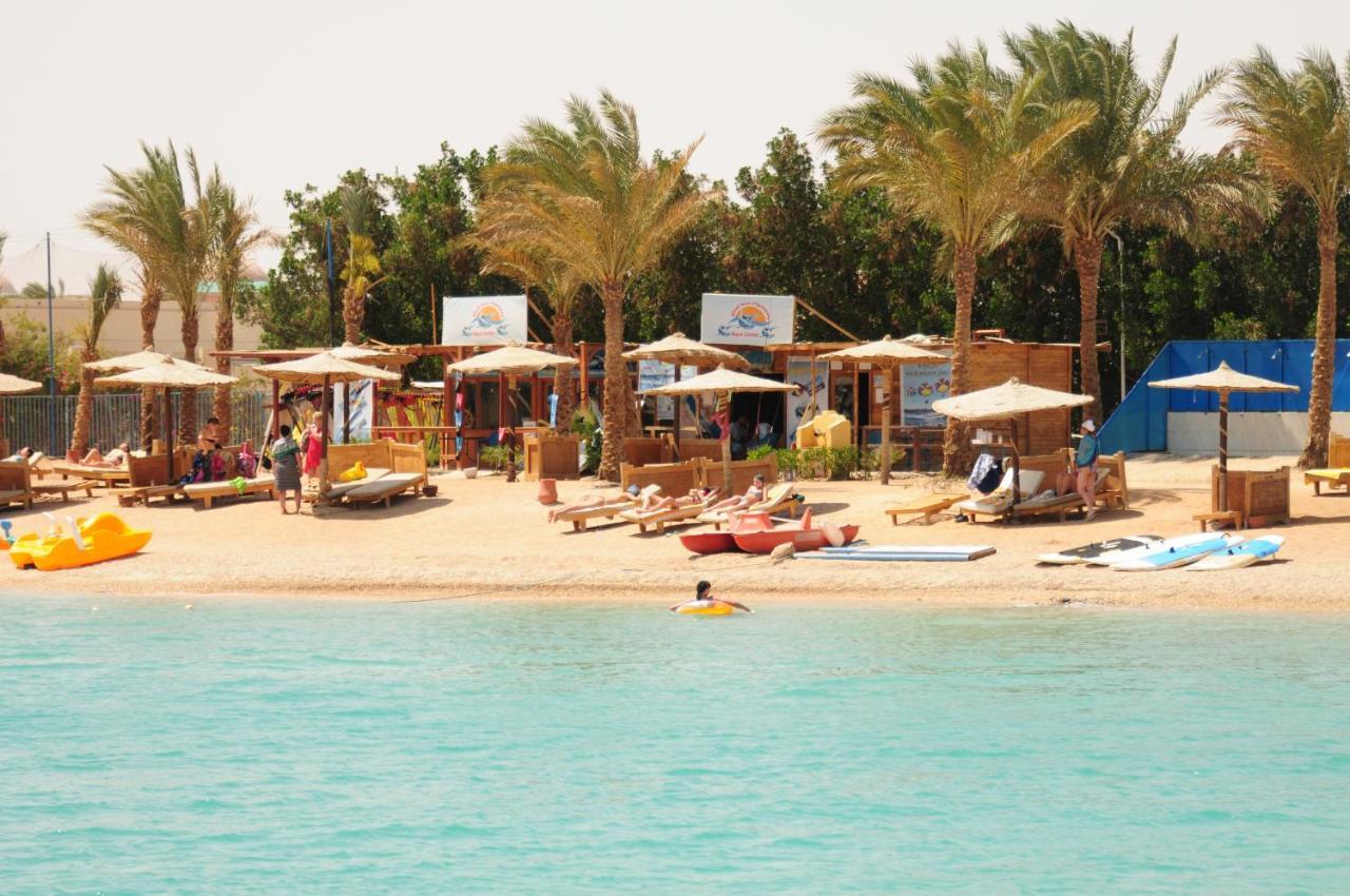 Lilly Land Resort Chalets Hurghada Bagian luar foto